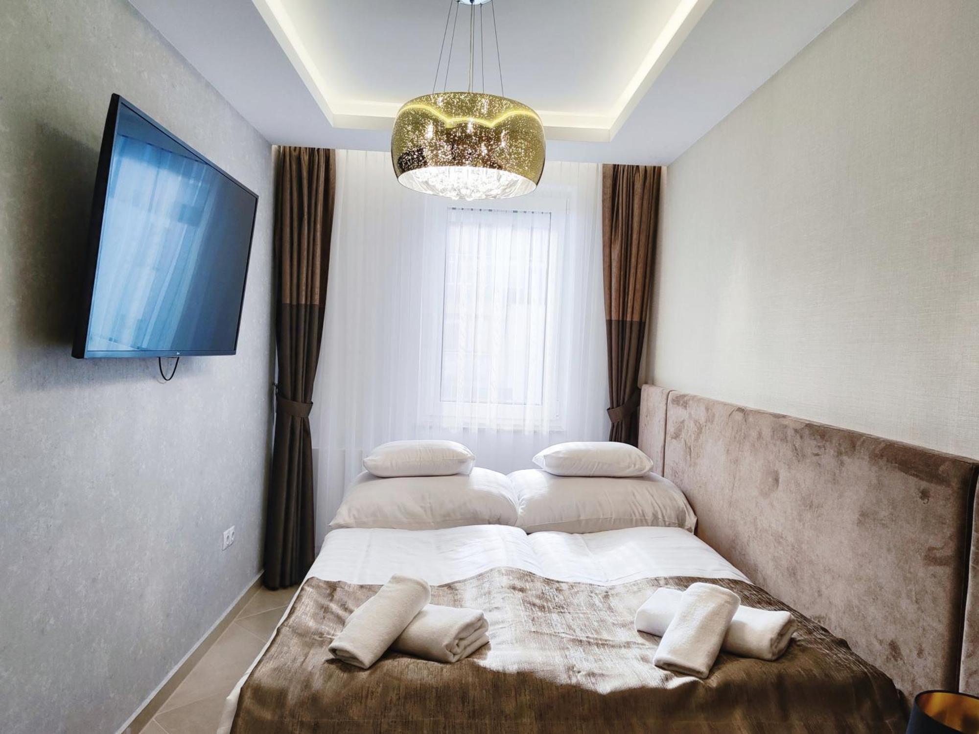 Royal Liberty Apartment Кестхей Екстер'єр фото