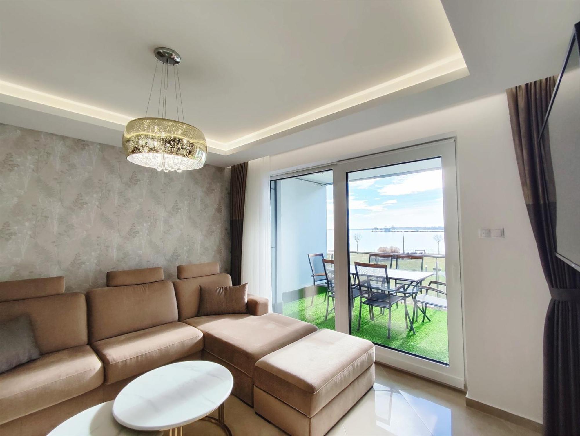 Royal Liberty Apartment Кестхей Екстер'єр фото