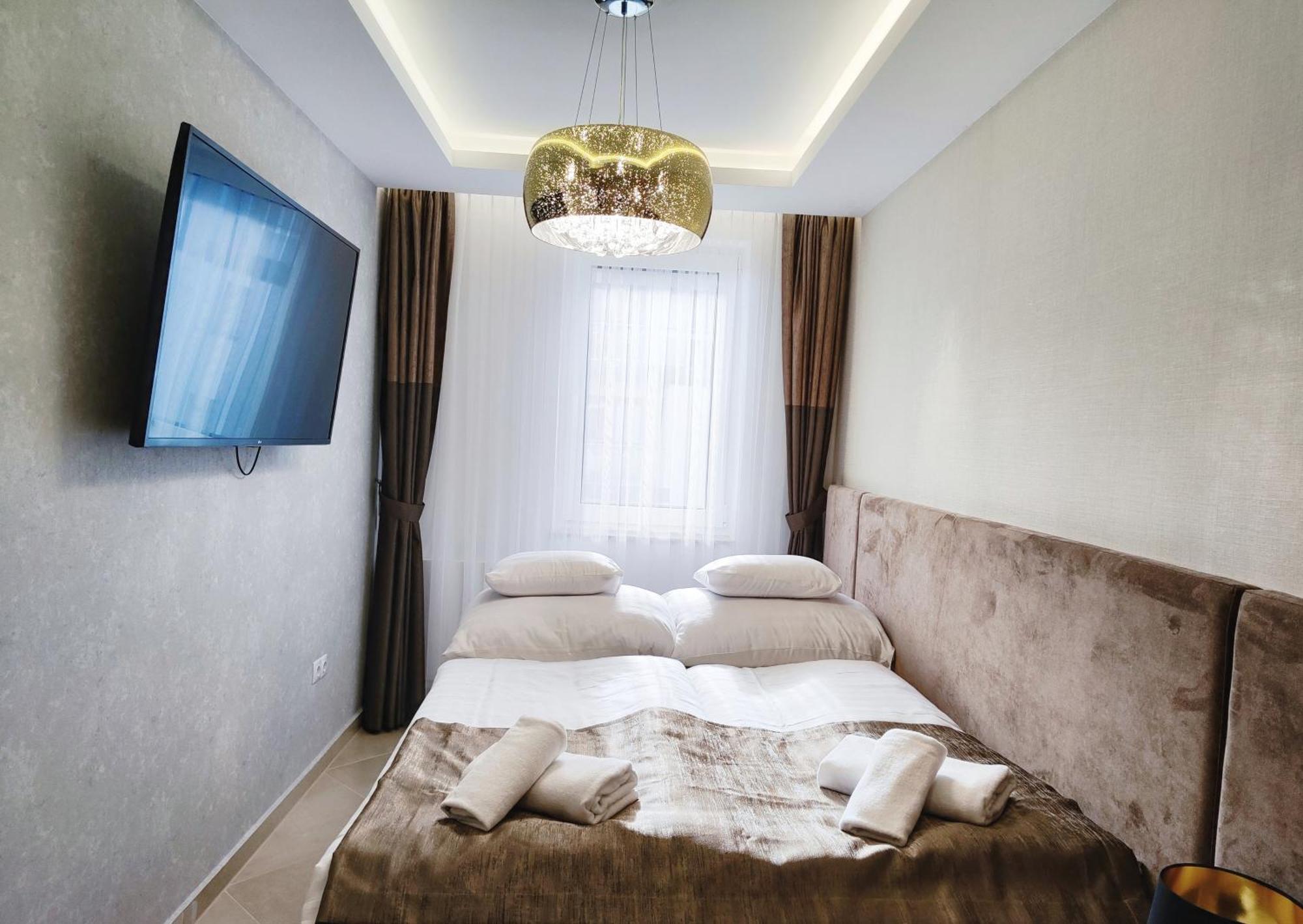 Royal Liberty Apartment Кестхей Екстер'єр фото